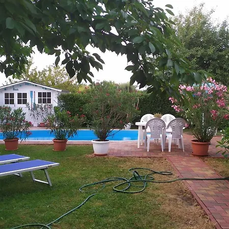 Leander Apartment Balatonlelle