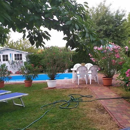Leander Apartman